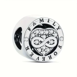 Charm-Anhänger „Family Forever“ – Ein Symbol für unendliche Verbundenheit