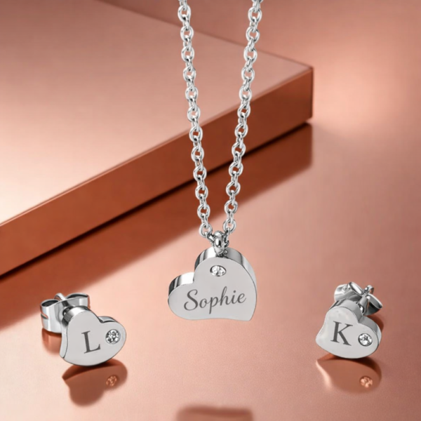 Personalisiertes Herz-Schmuckset – Halskette & Ohrringe mit Gravur, Edelstahl, silberfarben